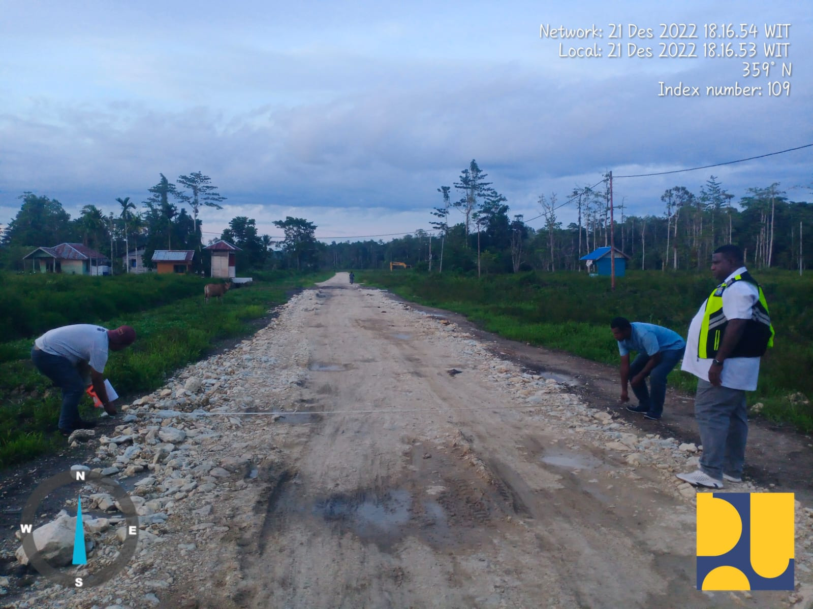 Monitoring lanjutan peningkatan jalan lingkungan sp3 - sp4 malabotom